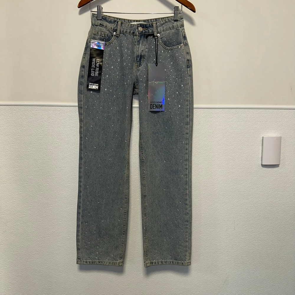 Women's Love Soho Light Blue Rhinestone Low Rise Wide Leg Jeans Size 0 NWT NEW